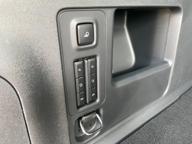 New 2025 Ford Expedition Max Platinum image 16