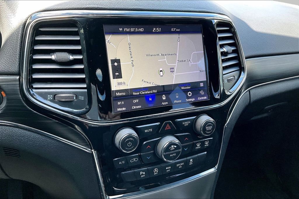 Used 2019 Jeep Grand Cherokee Limited AWD/4WD image 10