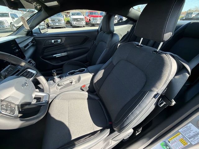 New 2026 Ford Mustang GT w/ GT Performance Package RWD image 3
