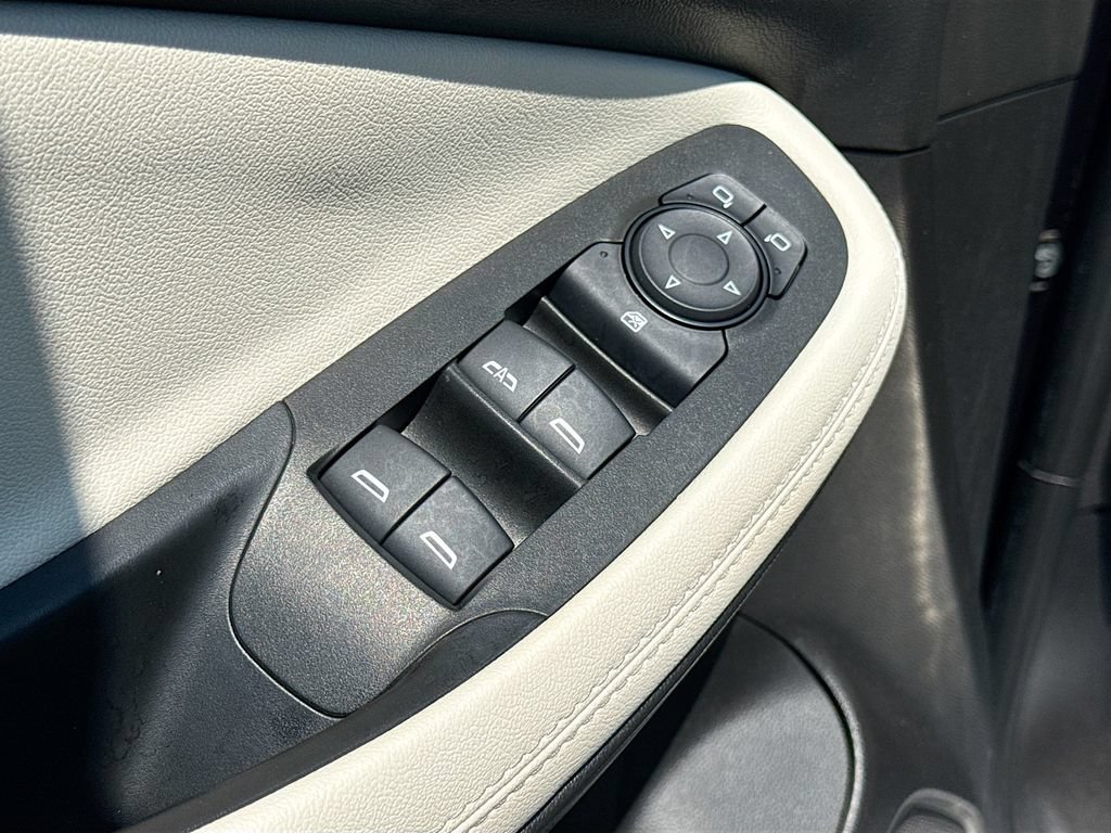 Used 2021 Buick Encore GX Preferred w/ Cold Weather Comfort Package AWD/4WD image 20