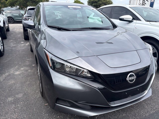 Used 2025 Nissan Leaf S FWD image 17