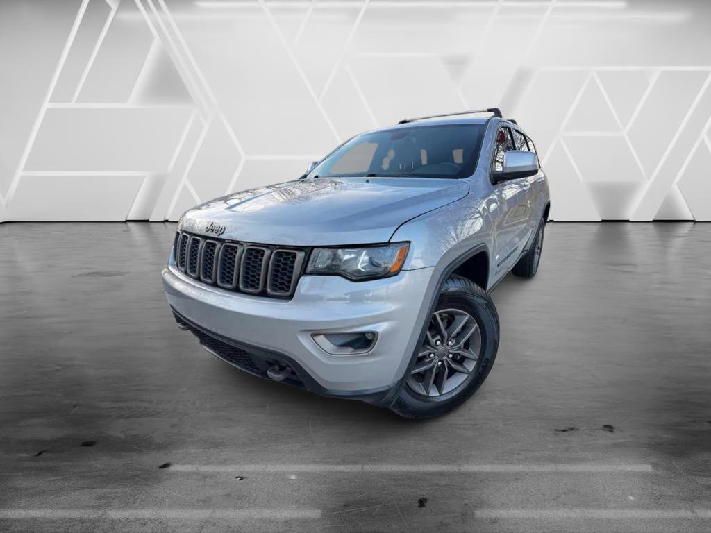 Used 2016 Jeep Grand Cherokee Laredo 75th Anniversary RWD image 2