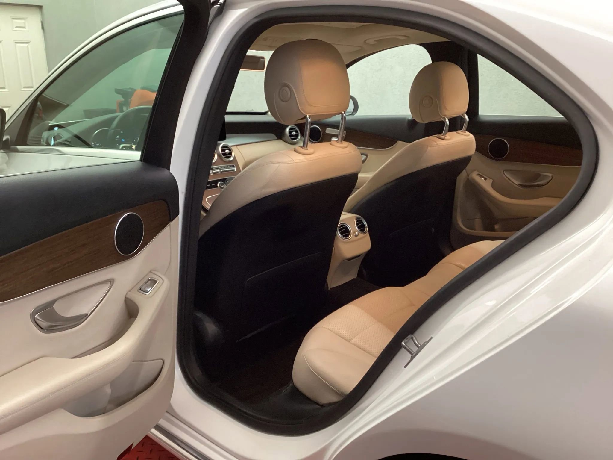 Used 2020 Mercedes-Benz C 300 4MATIC Sedan image 13