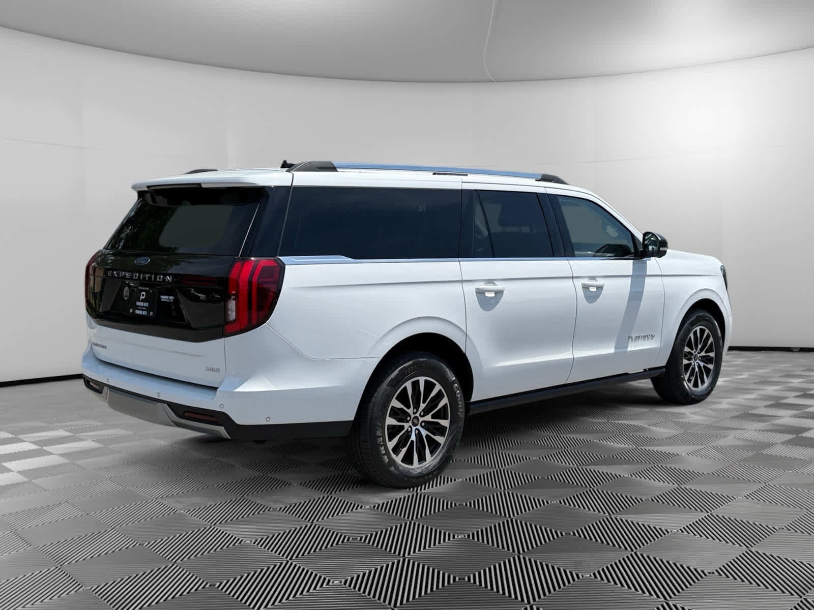 Used 2025 Ford Expedition Max Platinum AWD/4WD image 5
