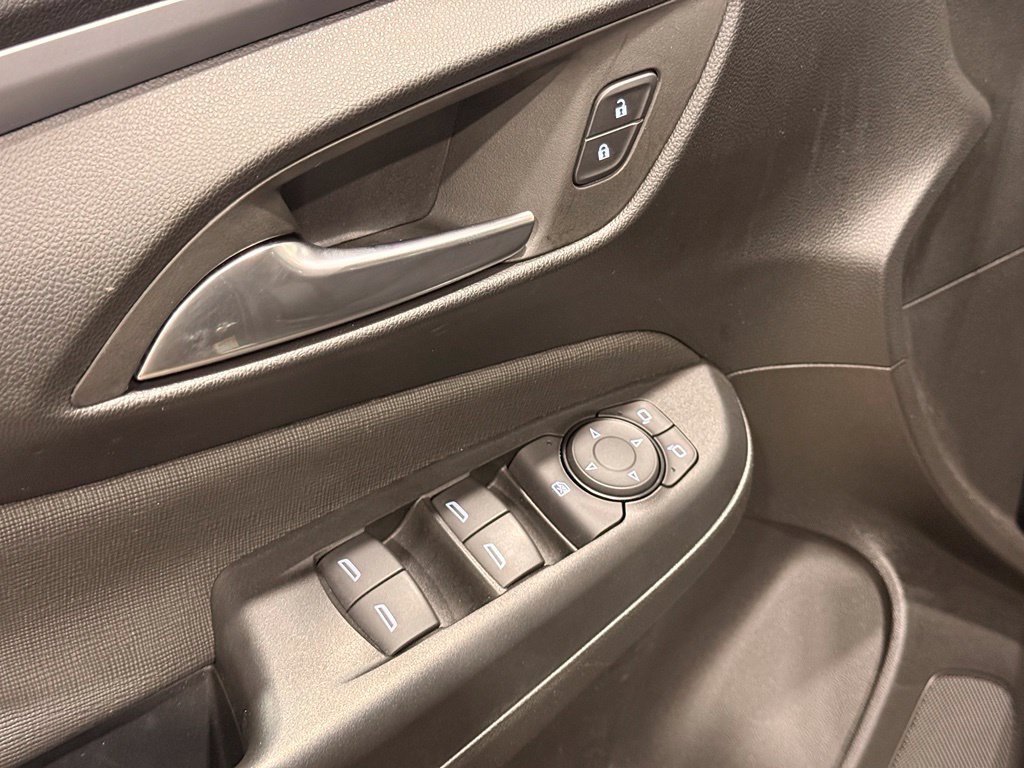 Used 2026 Buick Envista Preferred FWD image 13
