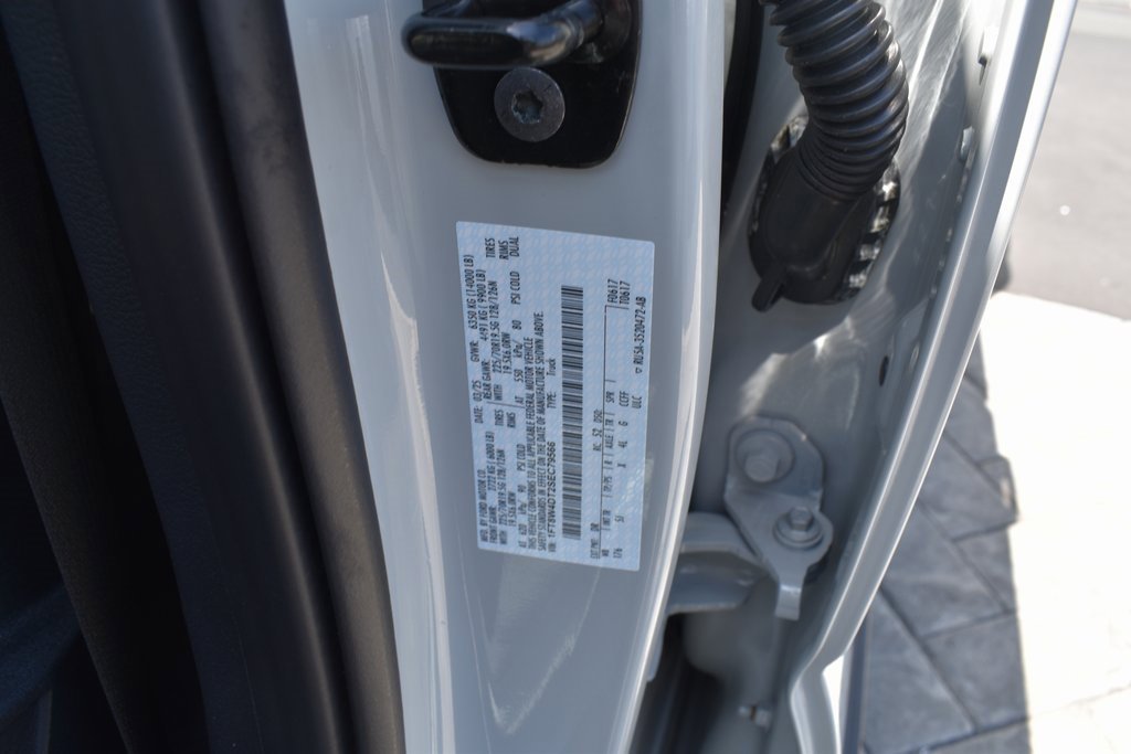 Used 2025 Ford F450 Lariat w/ FX4 Off-Road Package image 38