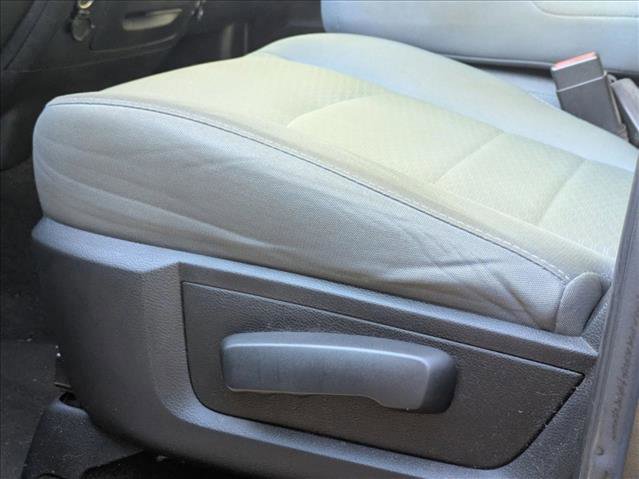 Used 2015 RAM 2500 SLT w/ Luxury Group AWD/4WD image 4
