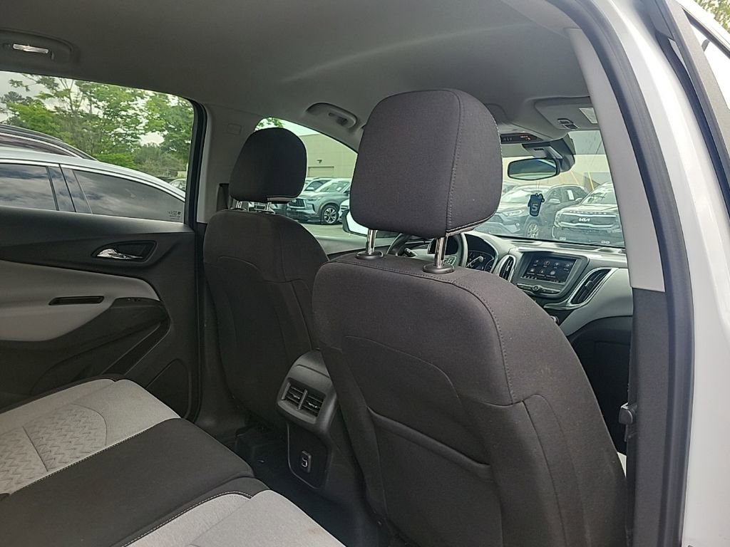 Used 2022 Chevrolet Equinox LS w/ LS Convenience Package image 5