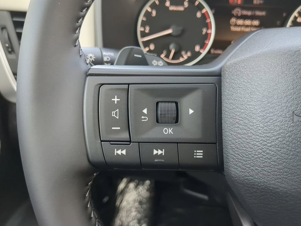 New 2026 Nissan Rogue SV image 25