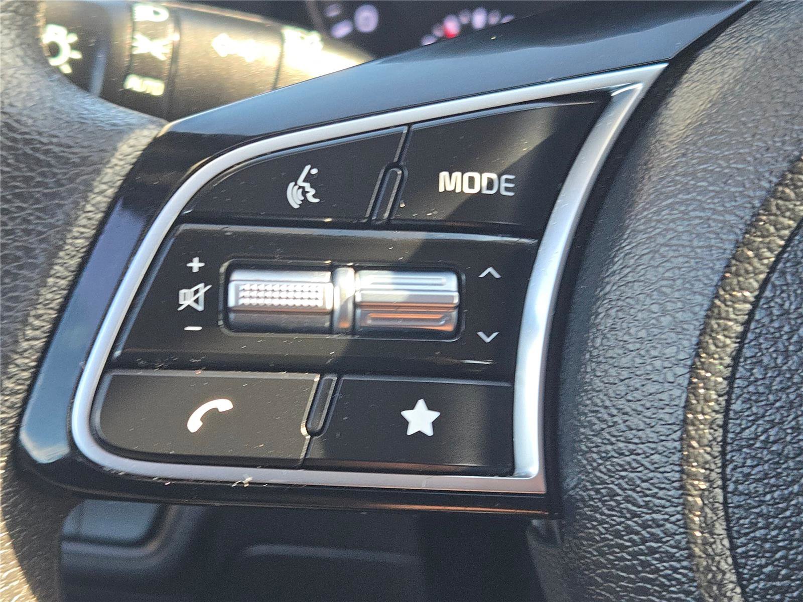 Used 2024 Kia Forte LXS image 28