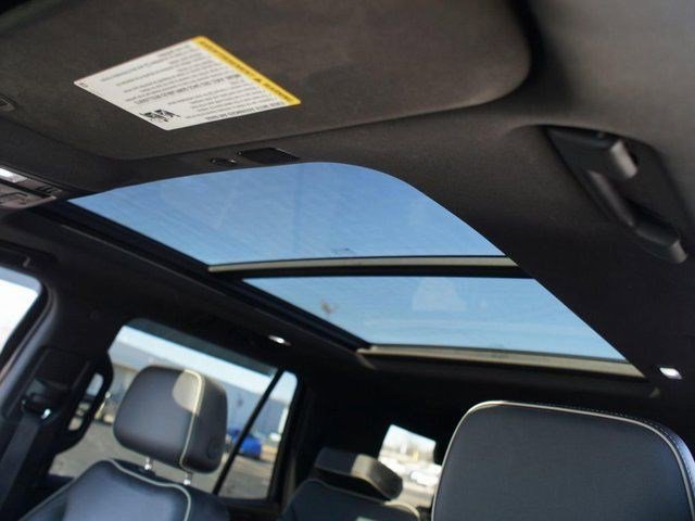 Used 2021 Chevrolet Tahoe Premier w/ Premium Package image 6