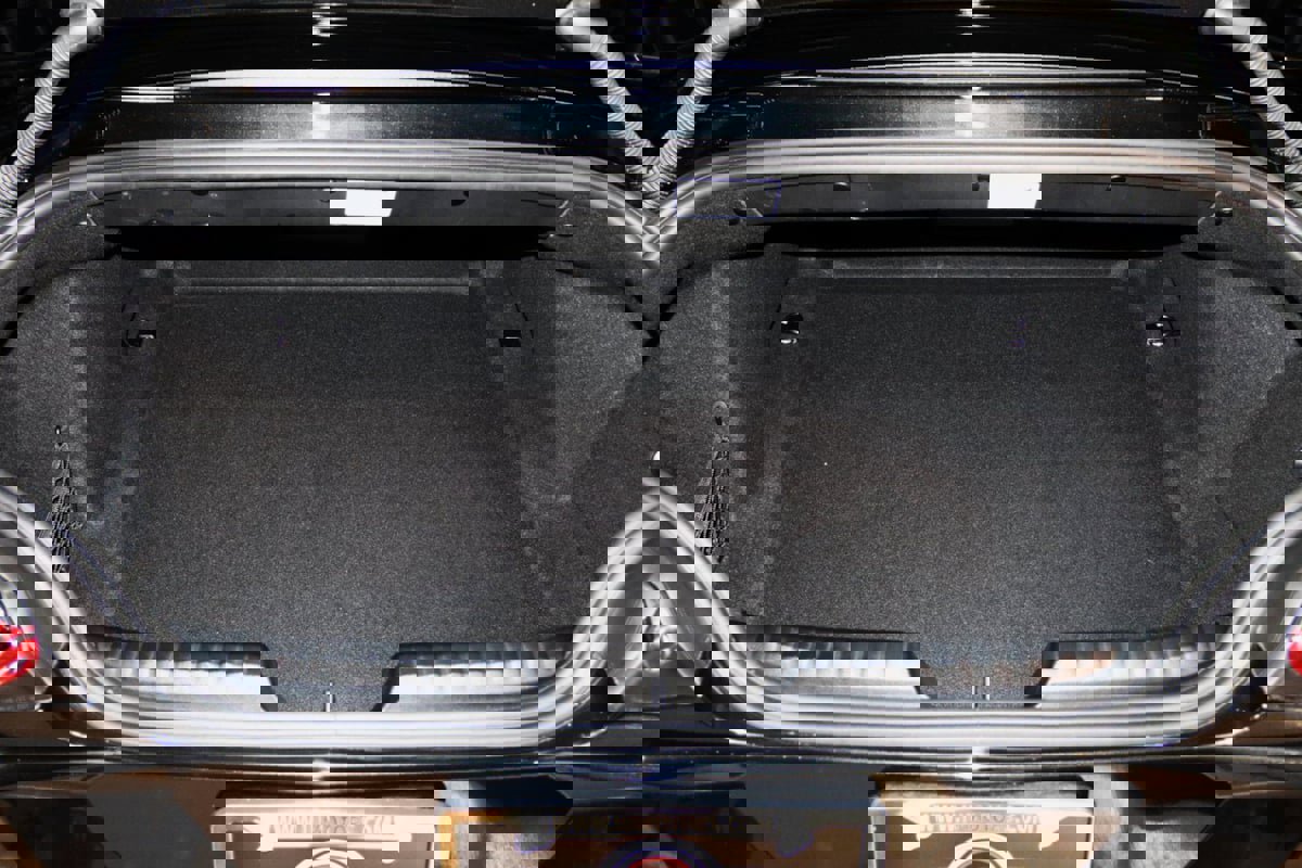 Used 2024 BMW Z4 M40i w/ Premium Package image 62