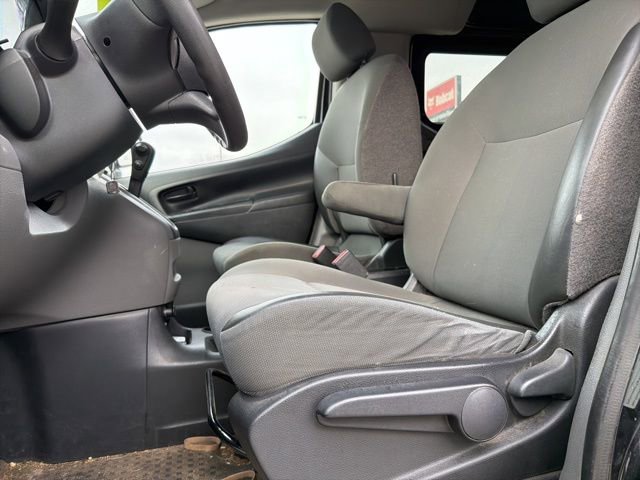 Used 2015 Chevrolet City Express LT w/ Technology Package image 12