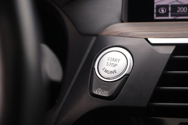 Used 2021 BMW X4 xDrive30i w/ M Sport Package image 16