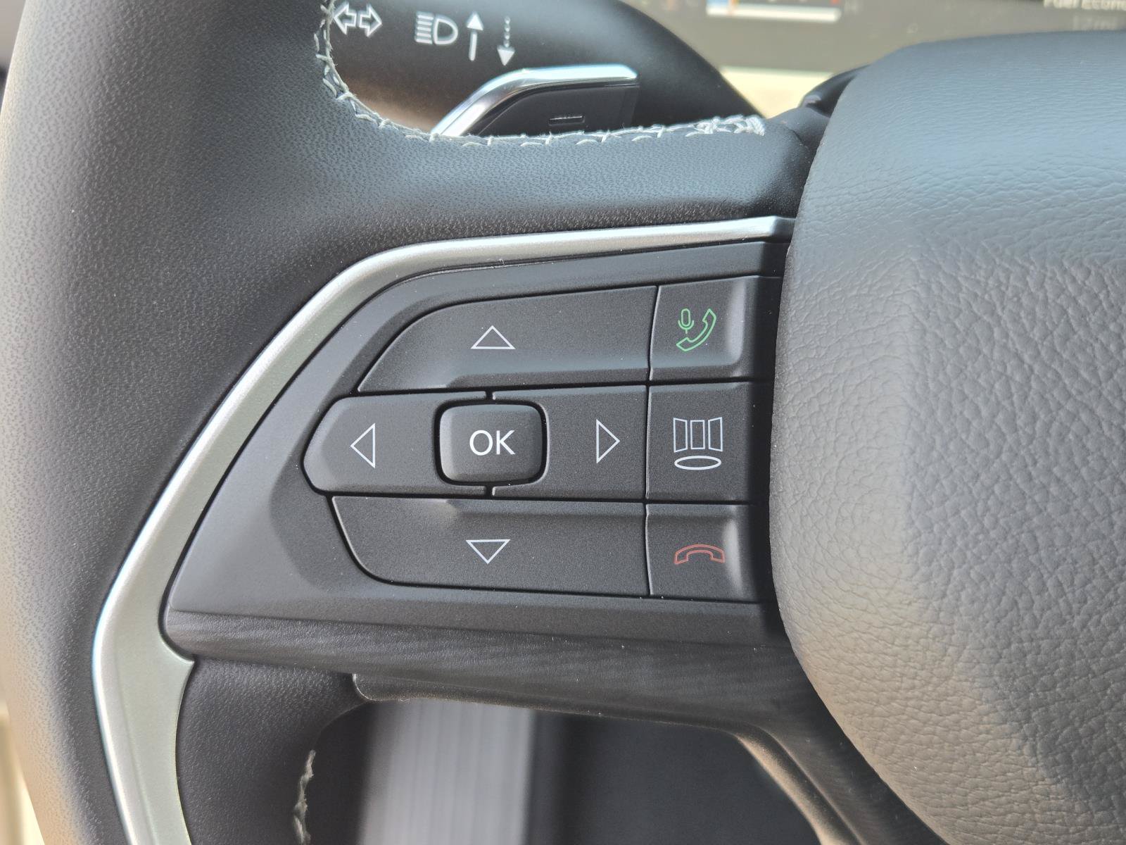 New 2026 Jeep Grand Cherokee Laredo X RWD image 16