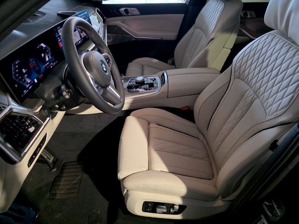 New 2027 BMW X7 M60i AWD/4WD image 7