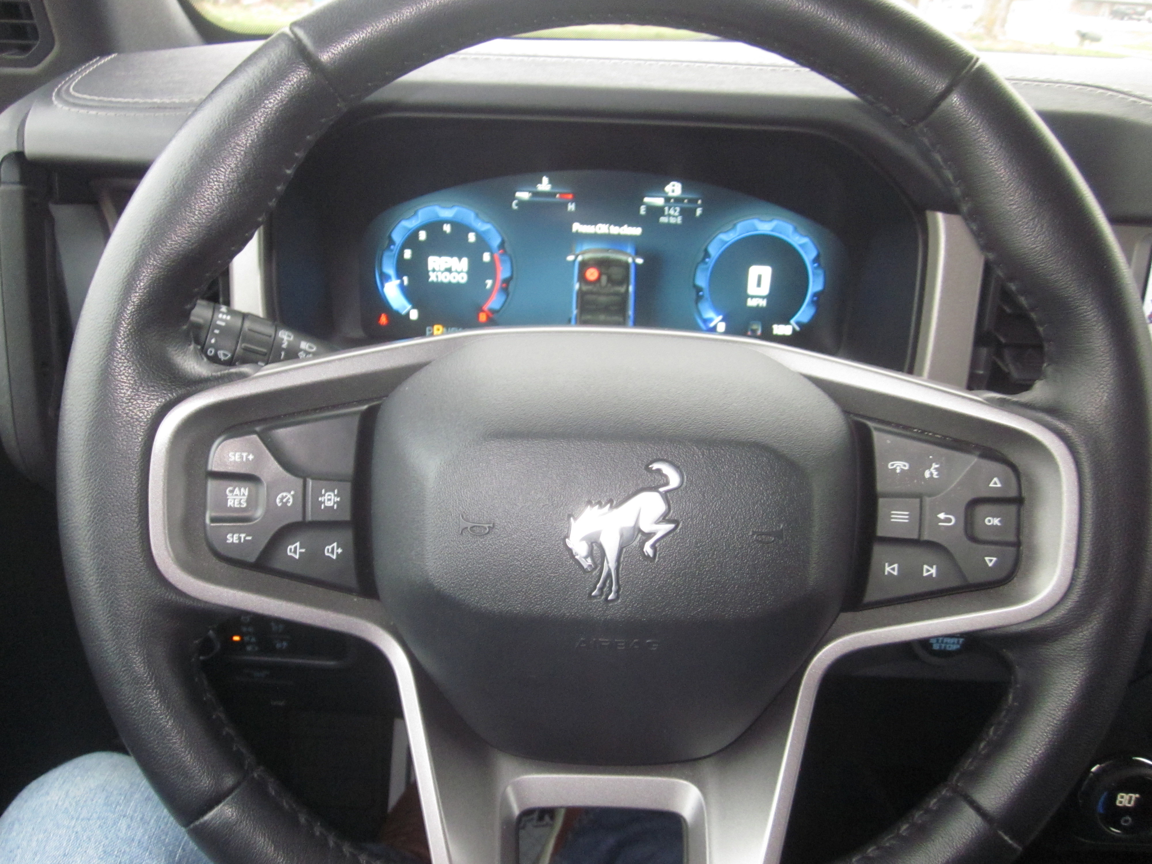 Used 2025 Ford Bronco Outer Banks image 23