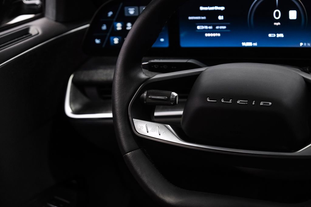 Used 2024 Lucid Air Touring image 19
