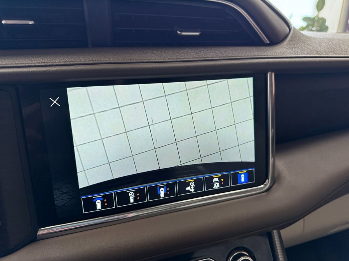 Used 2023 GMC Yukon Denali AWD/4WD image 28