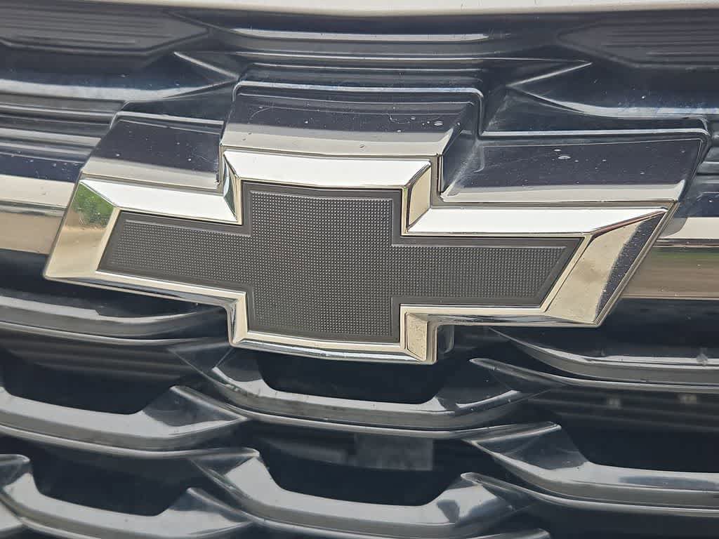 Used 2024 Chevrolet Trax RS FWD image 12