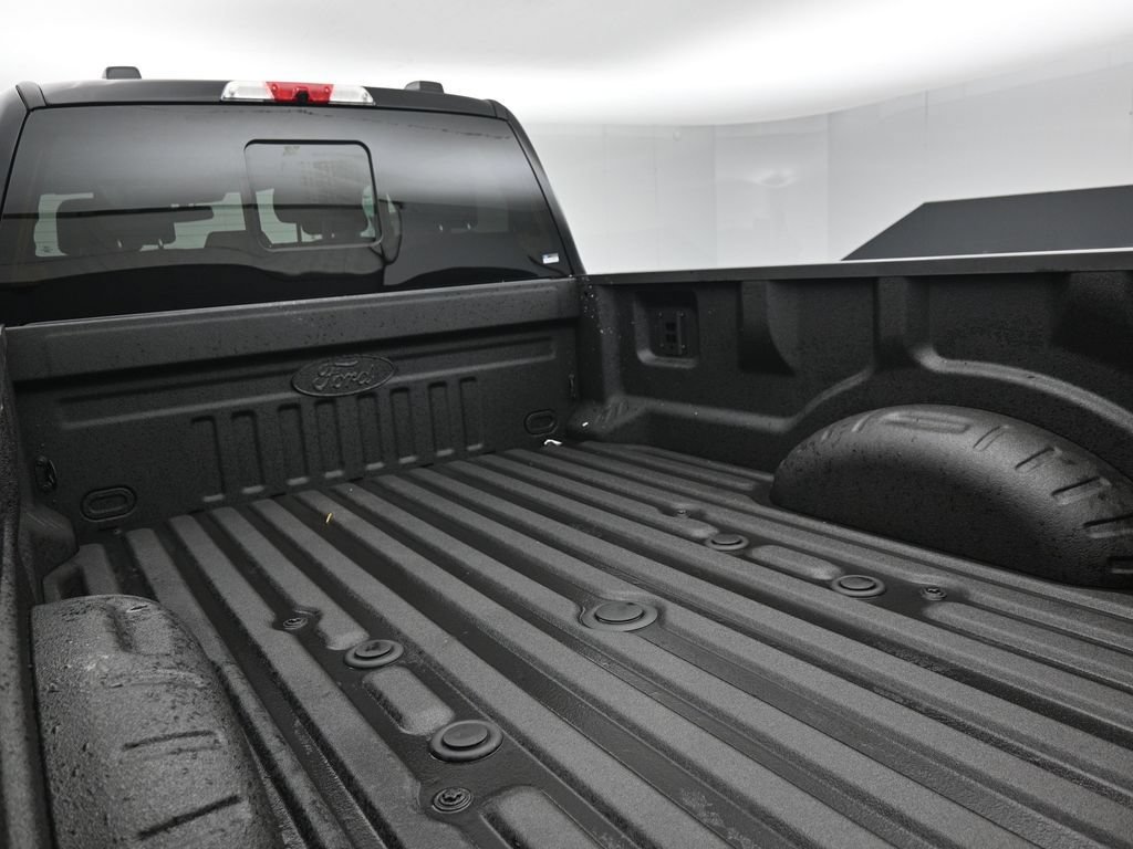 New 2026 Ford F350 XLT w/ XLT Premium Package AWD/4WD image 22