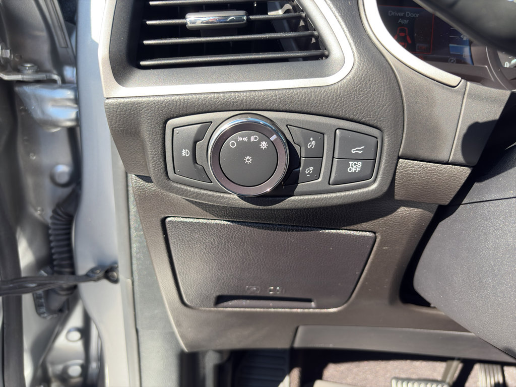 Used 2020 Ford Edge SEL w/ Convenience Package image 23