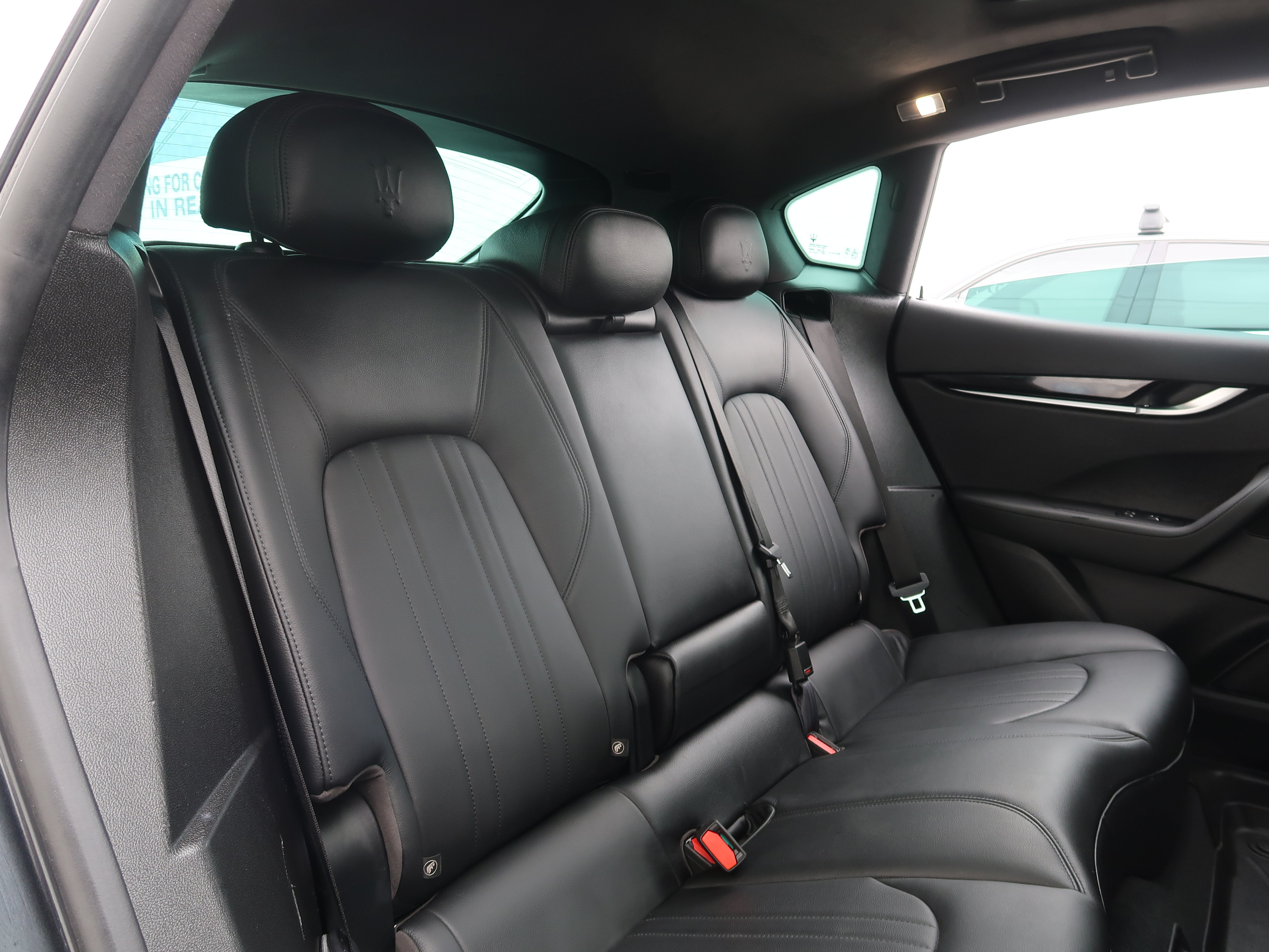 Used 2022 Maserati Levante GT AWD/4WD image 40