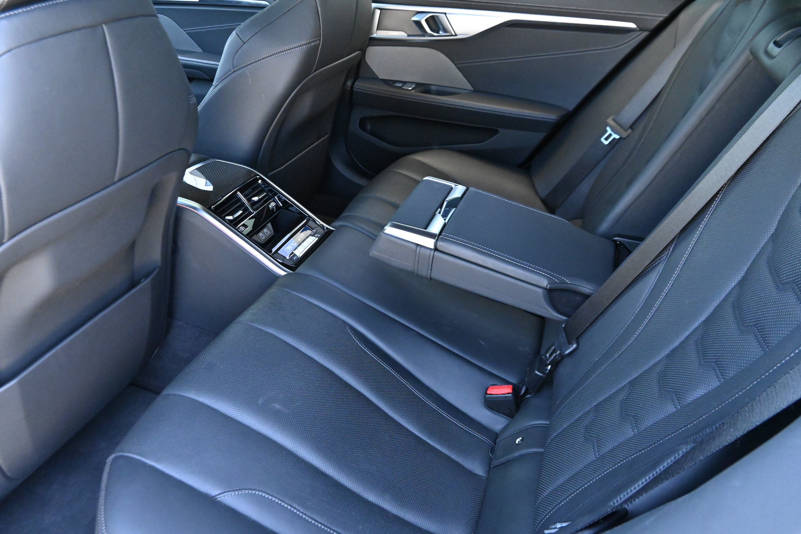Used 2024 BMW M850i Gran Coupe xDrive AWD/4WD image 13