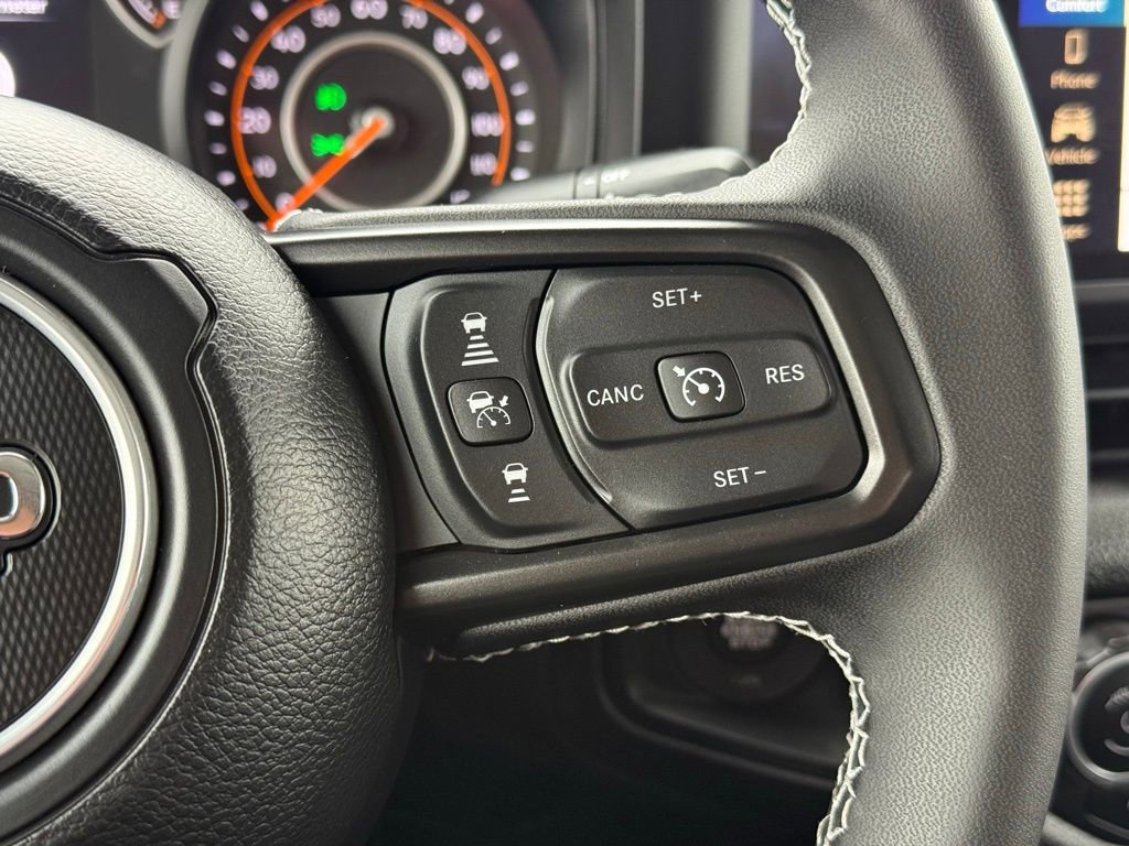 Used 2025 Jeep Gladiator Sport image 21