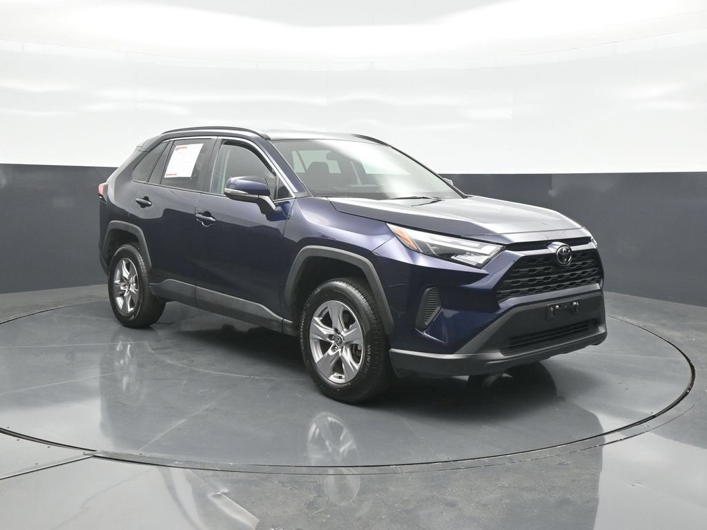 Certified 2025 Toyota RAV4 XLE AWD/4WD image 1