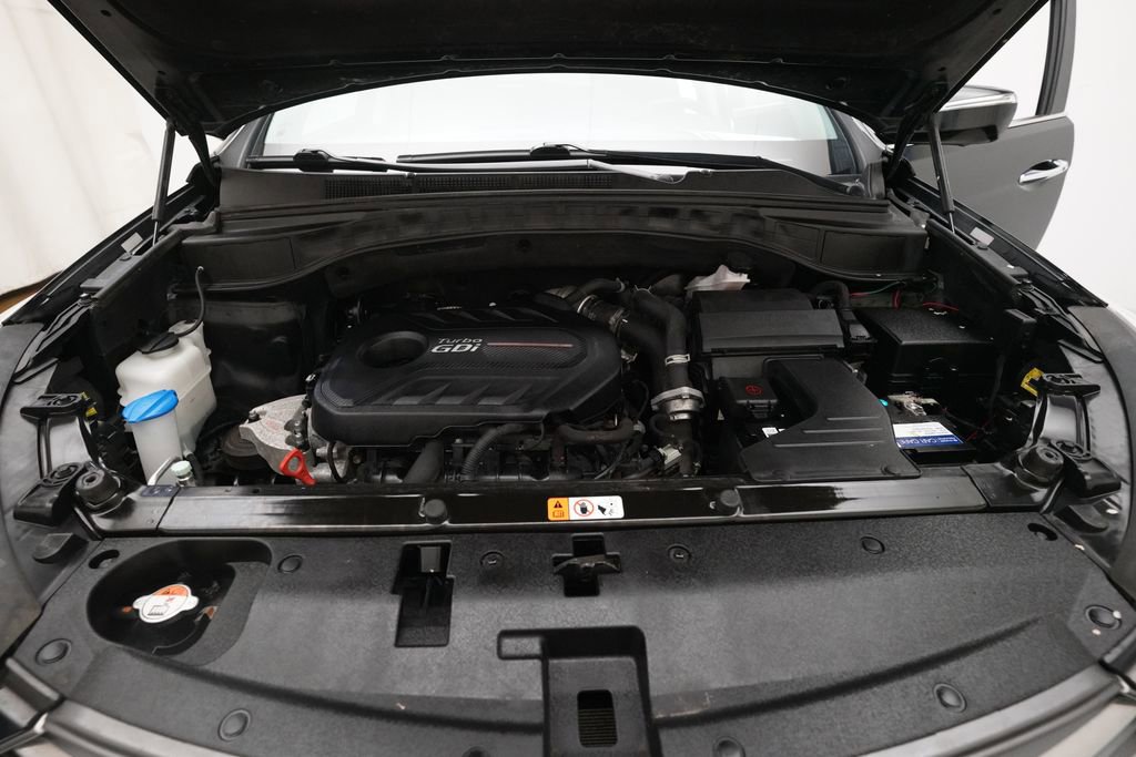 Used 2018 Hyundai Santa Fe Sport AWD/4WD image 3