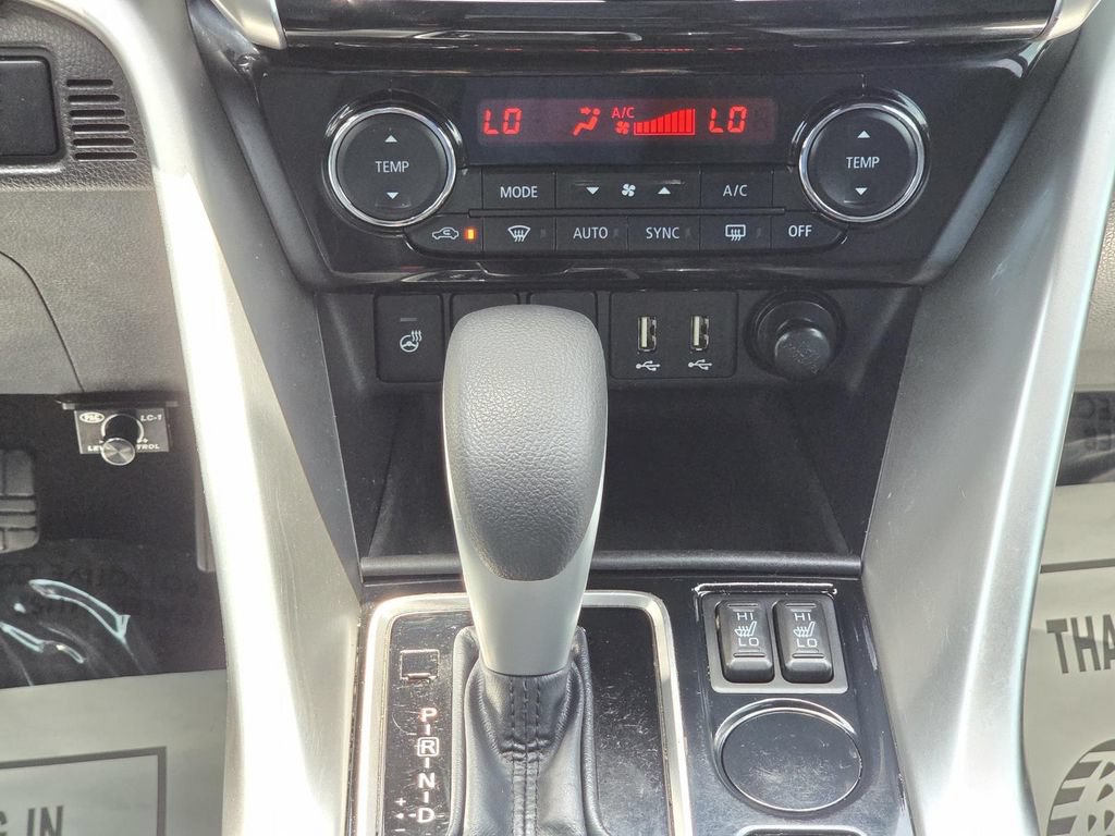 Used 2022 Mitsubishi Eclipse Cross SEL FWD image 13