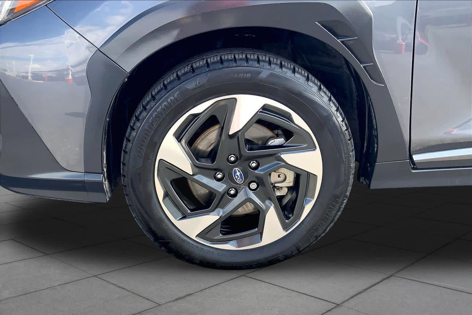 Used 2024 Subaru Crosstrek 2.5i Limited w/ Crosstrek Mirror Package AWD/4WD image 11