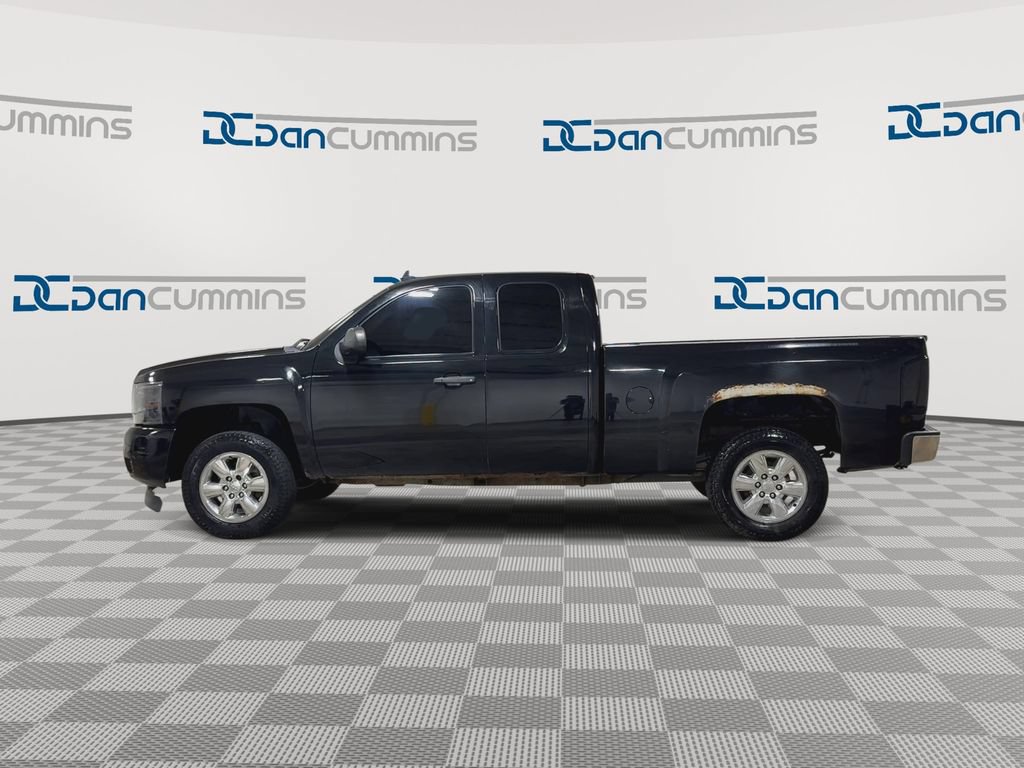 Used 2011 Chevrolet Silverado 1500 LT w/ All-Star Edition AWD/4WD image 5