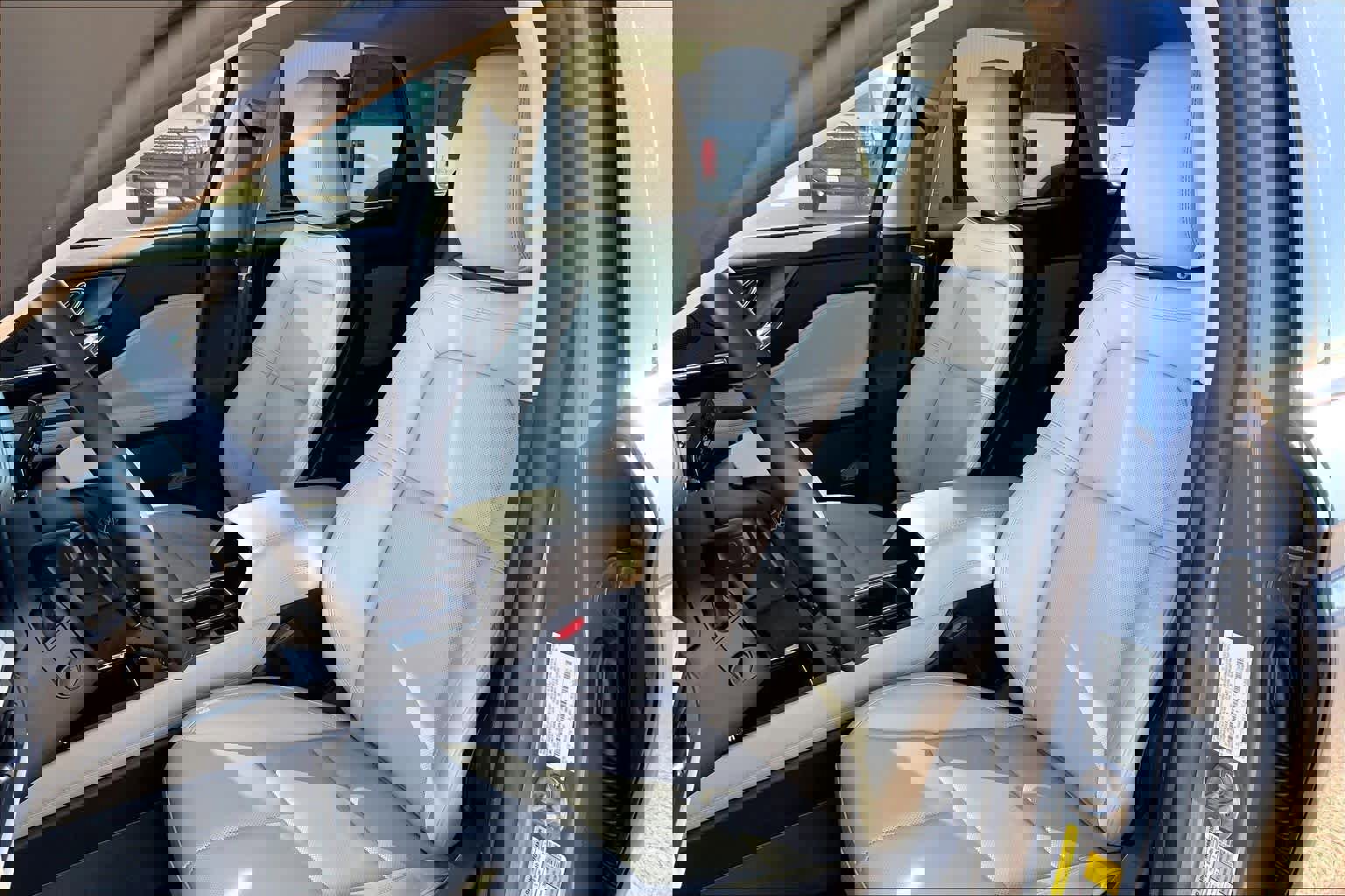 New 2026 Lincoln Corsair Premiere image 9