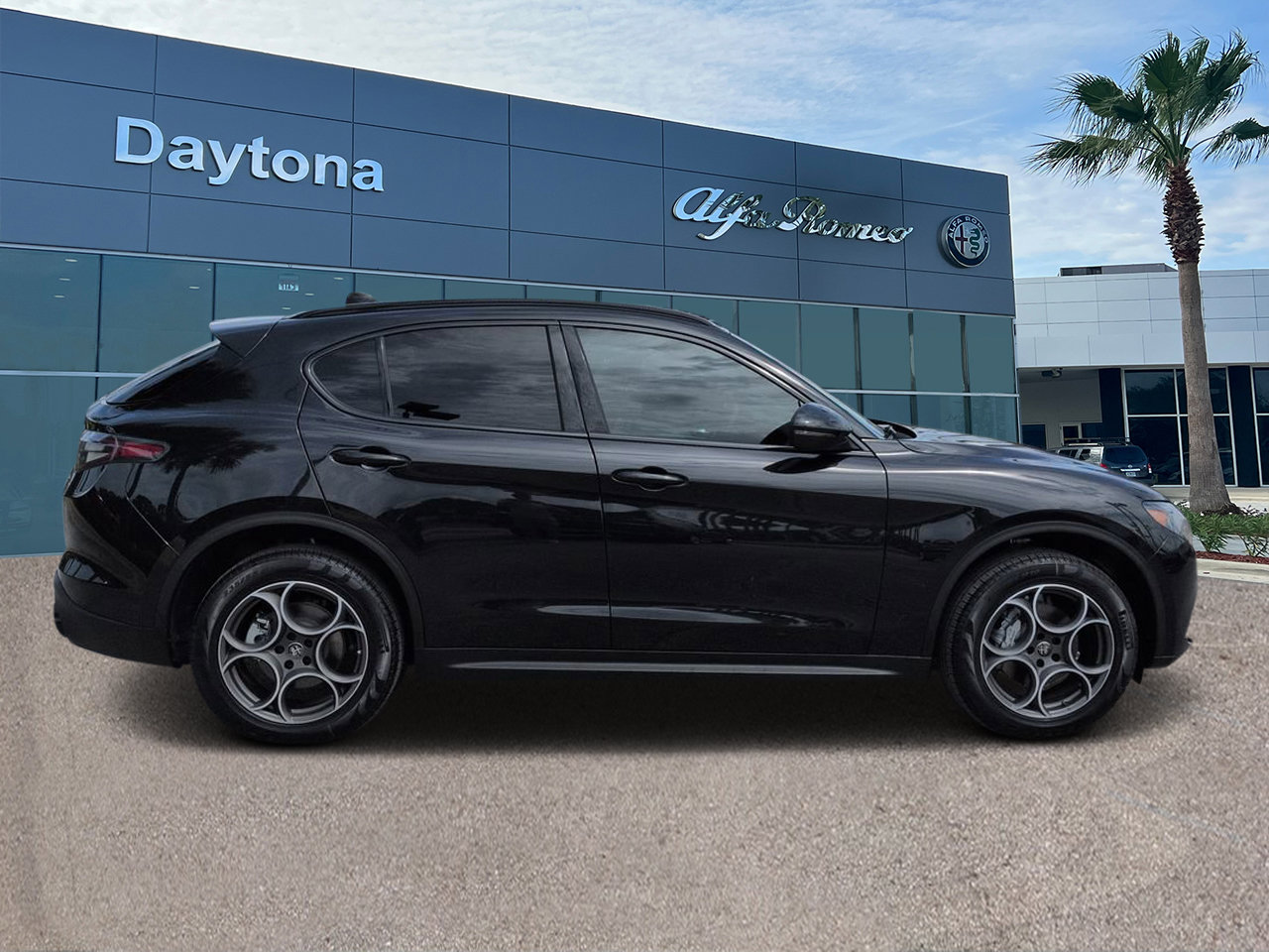 New 2026 Alfa Romeo Stelvio Sprint w/ Convenience Package AWD/4WD image 2