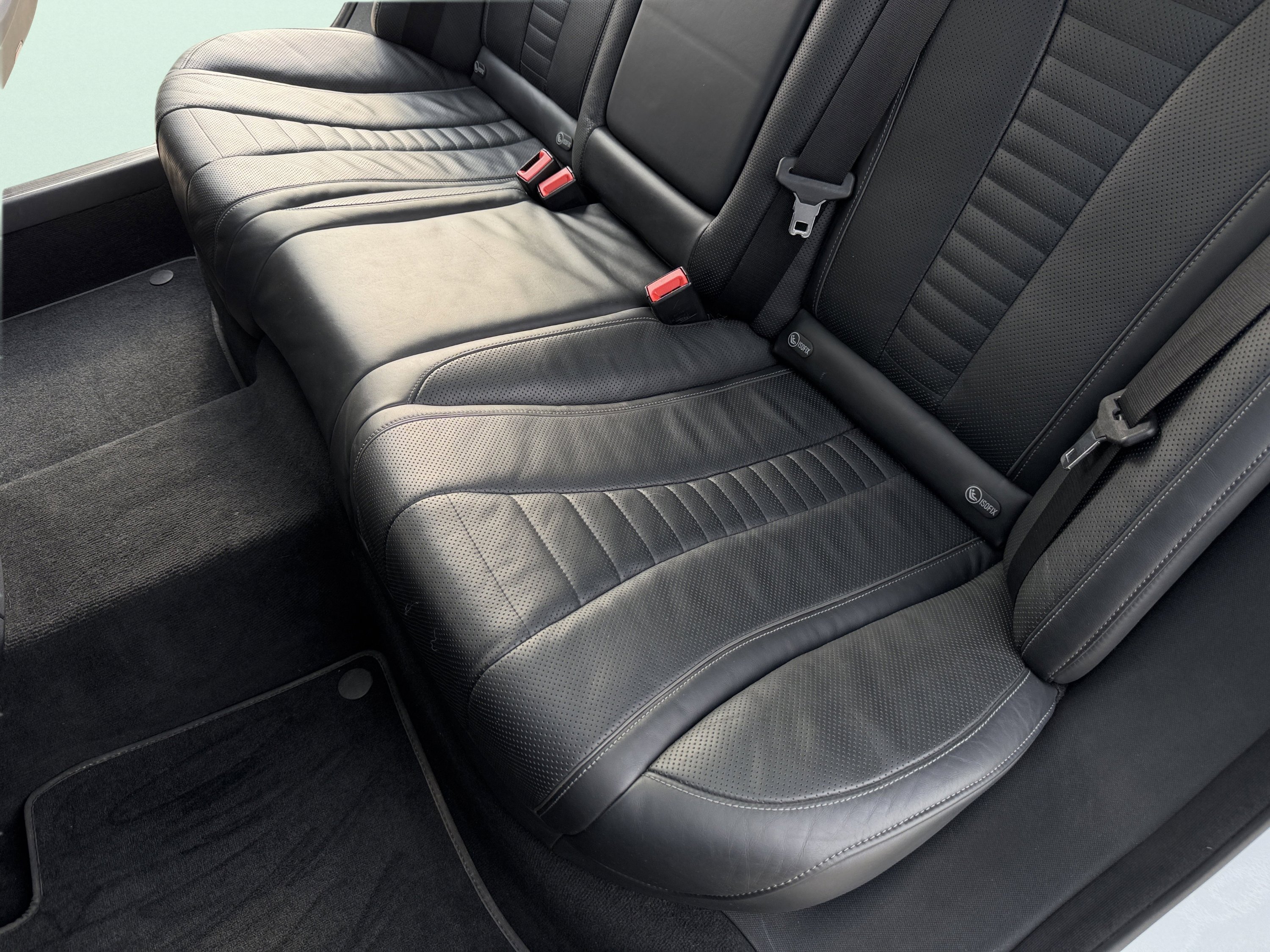 Used 2016 Mercedes-Benz S 550 Sedan image 30