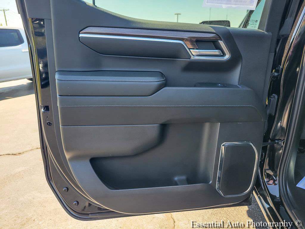 Used 2024 Chevrolet Silverado 1500 LT AWD/4WD image 20
