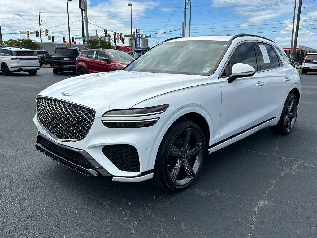 Used 2022 Genesis GV70 2.5T w/ Sport Prestige Package AWD/4WD image 3