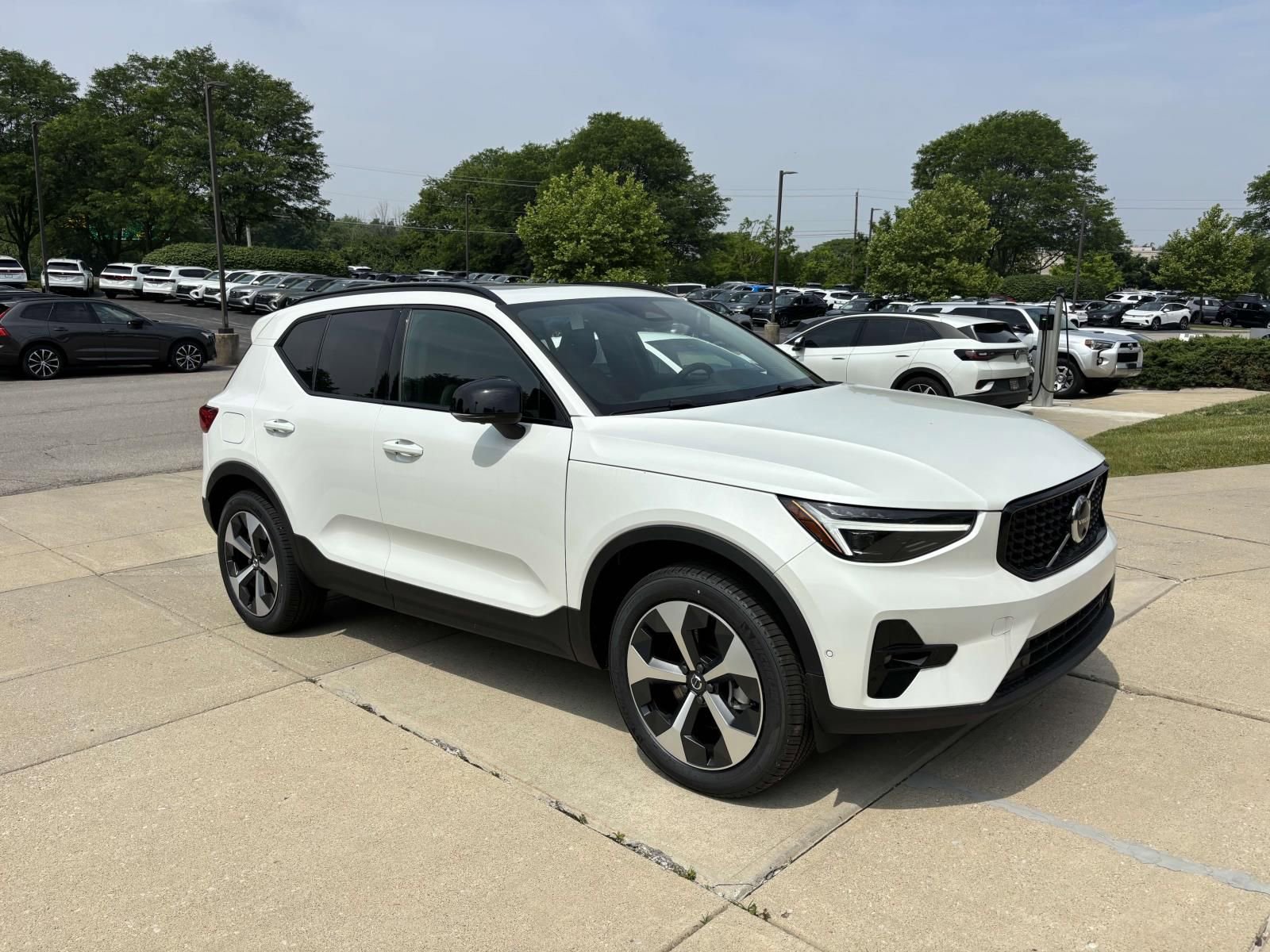 New 2025 Volvo XC40 B5 Plus w/ Protection Package Premier image 1