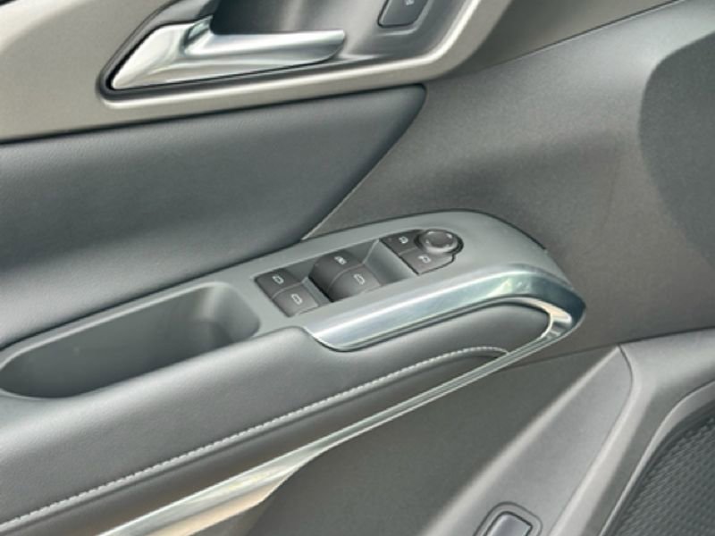 New 2026 Chevrolet Traverse LT FWD image 11
