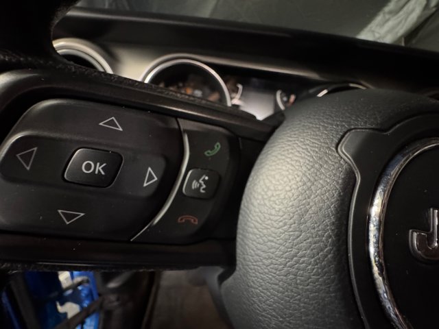 Used 2022 Jeep Gladiator Sport AWD/4WD image 22