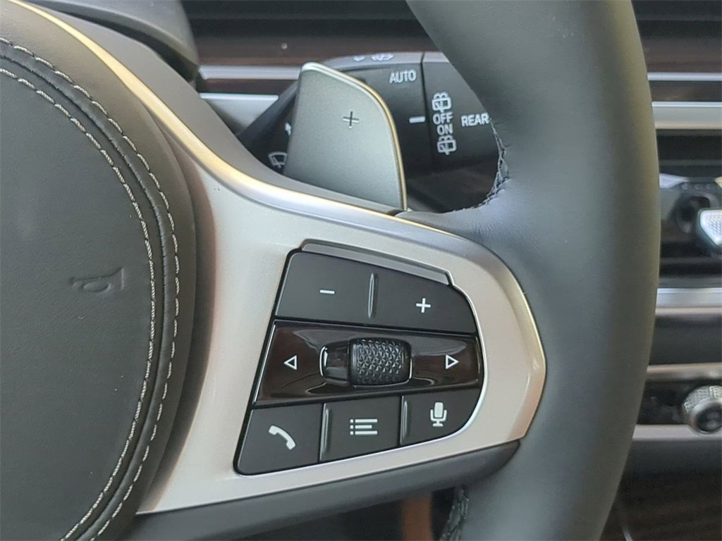 New 2026 BMW X7 xDrive40i w/ Executive Package image 27