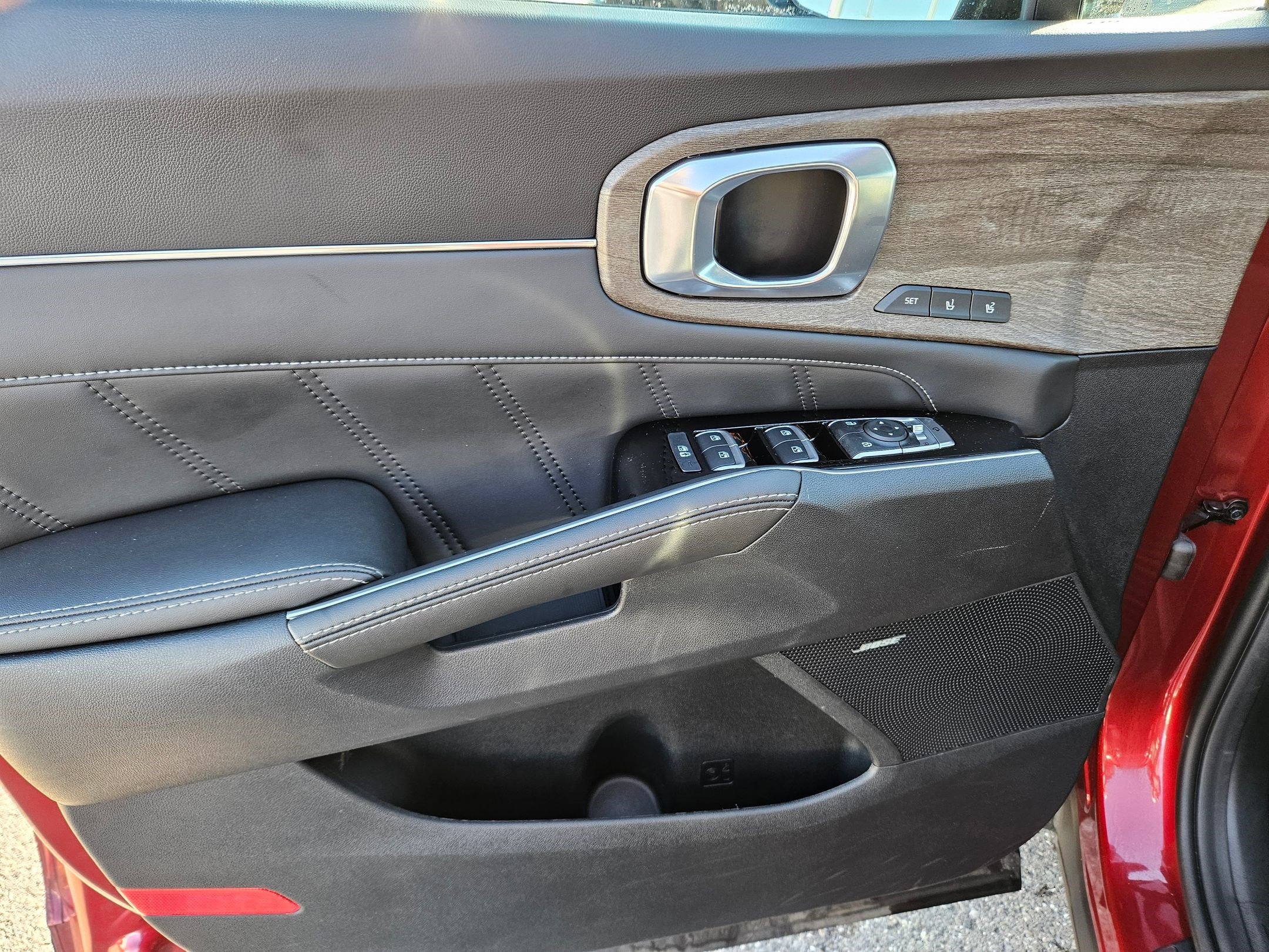 Used 2023 Kia Sorento SX Prestige image 15