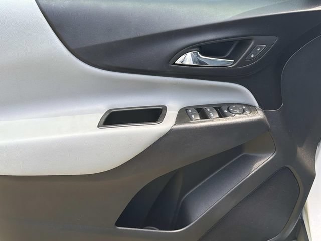 Used 2023 Chevrolet Equinox LS FWD image 17