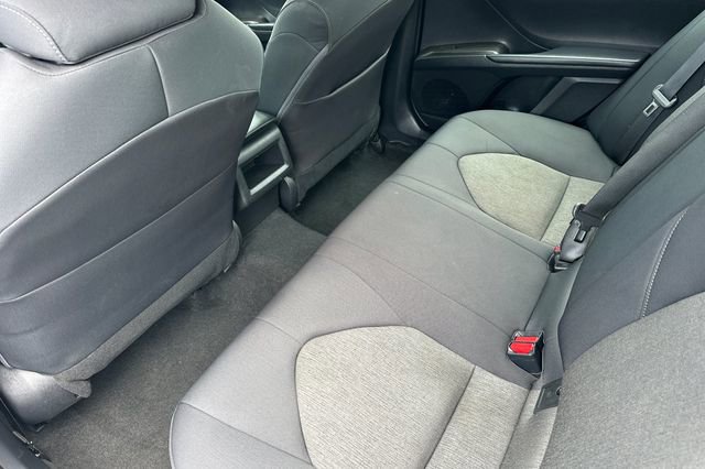 Used 2022 Toyota Camry LE FWD image 16