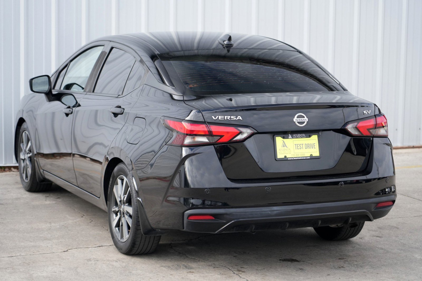 Used 2021 Nissan Versa SV image 41