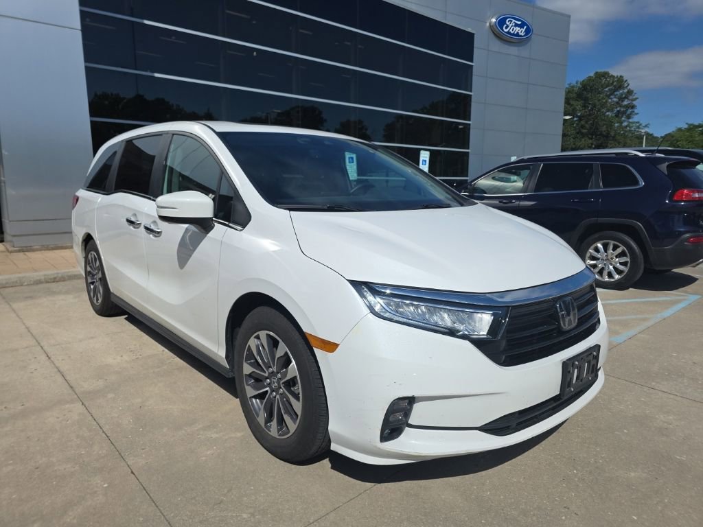Used 2024 Honda Odyssey EX-L image 2