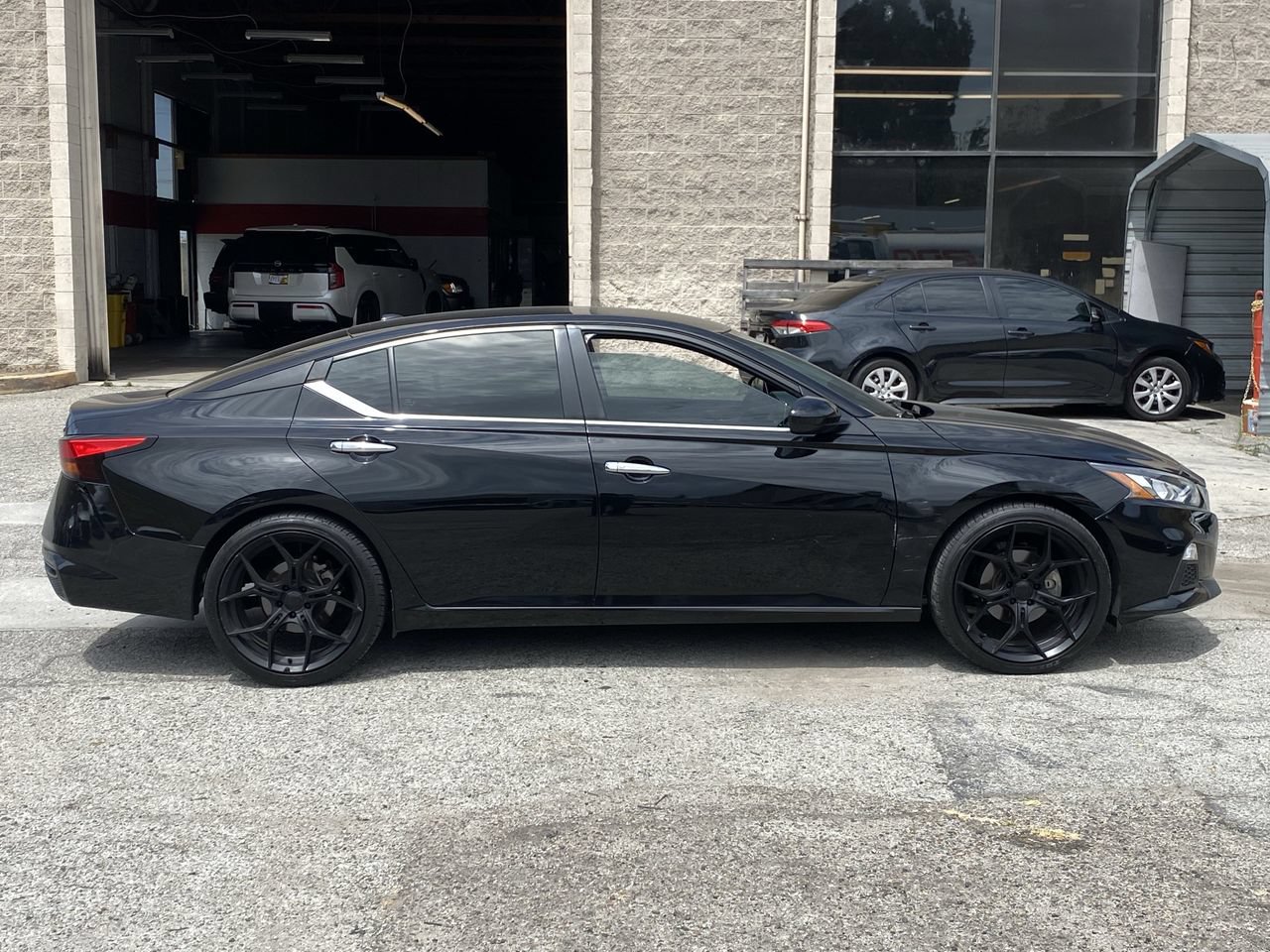 Certified 2022 Nissan Altima 2.5 SV FWD image 3