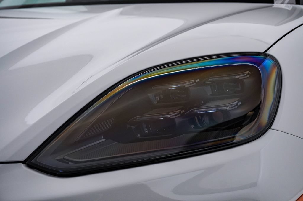 New 2026 Porsche Cayenne Coupe AWD/4WD image 7